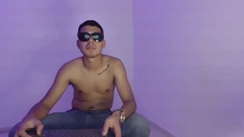 Snapshot of gianluca_silva chatting on 10-21-25, 12:11 Gianluca Silva online show from 10-21-25, 12:11