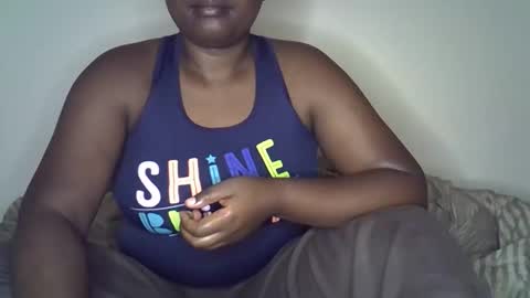 Giannah online show from 10-07-25, 01:25