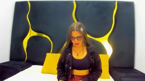 Snapshot of giannajohnson chatting on 11-30-25, 03:10 GiannaJohnson online show from 11-30-25, 03:10