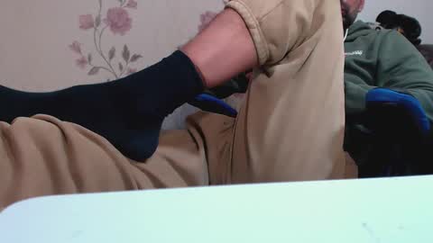 Gianni online show from 11-20-25, 06:07