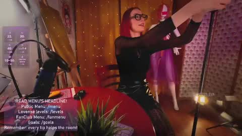 Snapshot of giantess_eva chatting on 05-09-26, 06:13 Eva online show from 05-09-26, 06:13