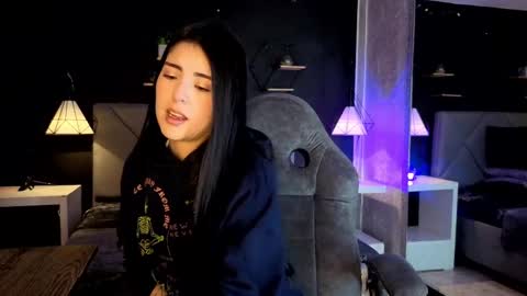 Gia online show from 11-06-25, 01:45