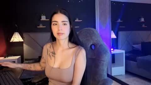 Gia online show from 11-20-25, 02:34