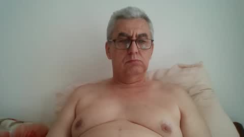 gigi1970 online show from 04-19-26, 01:10