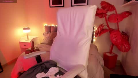 GIGI online show from 02-12-26, 07:14