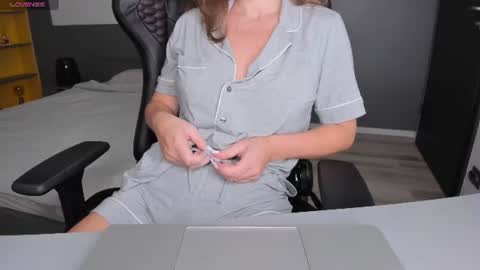 gigihadd online show from 07-05-26, 03:41