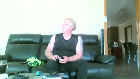 Snapshot of gimmmieoooo chatting on 01-07-25, 05:43 gimmmieoooo online show from 01-07-25, 05:43