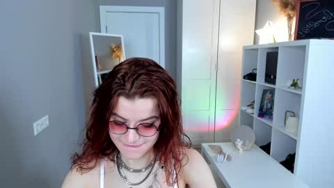 Snapshot of gin_yoon chatting on 01-27-25, 06:19 Gin online show from 01-27-25, 06:19