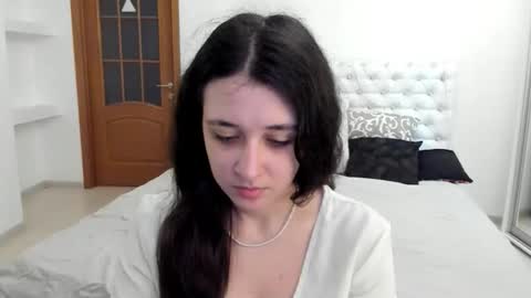 Kate online show from 09-17-25, 09:11