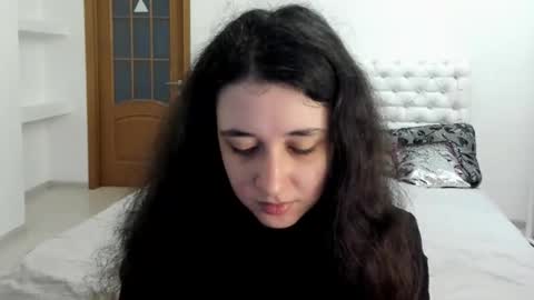 Kate online show from 11-17-25, 08:42