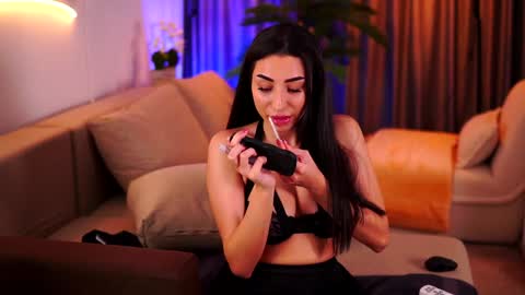 Gina online show from 01-30-25, 03:00