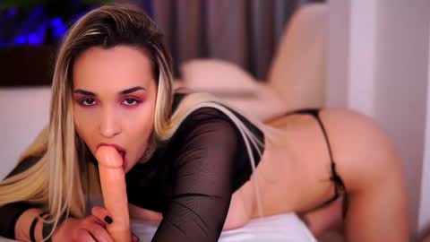 Gina online show from 03-03-25, 10:38