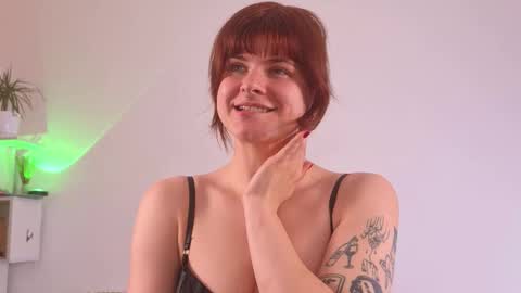 Snapshot of ginavontease chatting on 03-09-26, 04:55 Gina online show from 03-09-26, 04:55