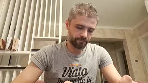 Snapshot of gindrie chatting on 01-05-25, 01:04 Gabriel online show from 01-05-25, 01:04