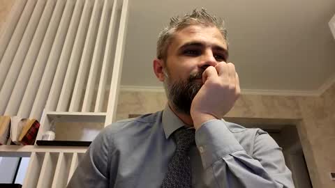 Snapshot of gindrie chatting on 02-19-25, 05:16 Gabriel online show from 02-19-25, 05:16