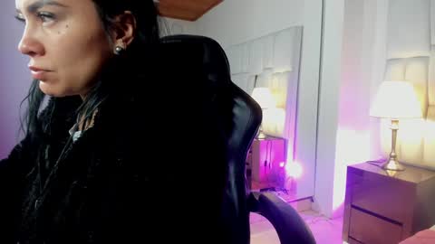 Ginebra Ness online show from 01-20-25, 12:07