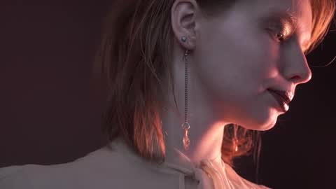 Snapshot of ginger_hugs chatting on 10-27-25, 10:14 im expecting 350 thumbs up on my altar online show from 10-27-25, 10:14