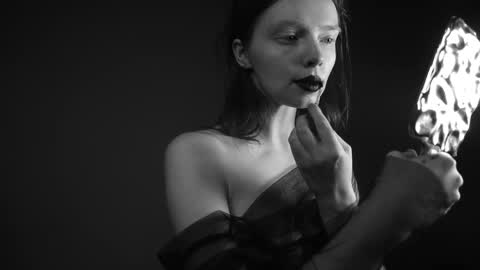        im expecting 350 thumbs up on my altar   online show from 04-26-26, 10:18