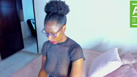 Snapshot of ginger_smil chatting on 05-21-26, 12:12 Diana online show from 05-21-26, 12:12