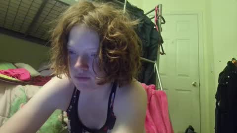 Snapshot of ginger_unicorn21 chatting on 02-25-25, 04:03 ginger_unicorn21 online show from 02-25-25, 04:03