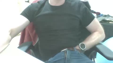 Snapshot of ginger_xxx chatting on 05-25-26, 08:37 mike online show from 05-25-26, 08:37