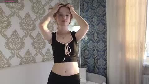 Lina online show from 03-22-26, 02:09