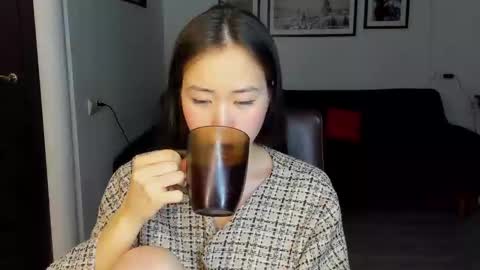 Ginny online show from 02-23-25, 07:38