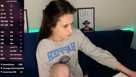 Ginnyg  online show from 12-21-24, 12:20