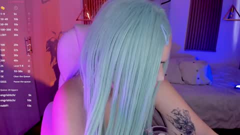 Snapshot of ginnywett chatting on 12-12-24, 07:04 Kendall online show from 12-12-24, 07:04