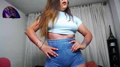 Giorgia online show from 10-26-25, 04:07