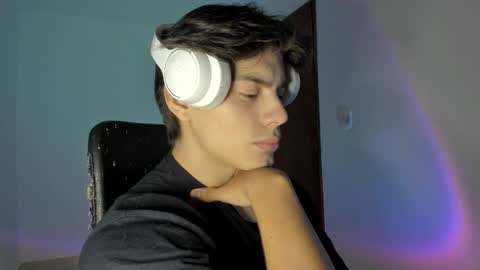 GioRusso online show from 10-24-25, 04:20