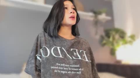  Gigi  online show from 03-01-25, 05:31