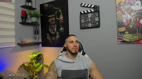 Giorgio leone online show from 12-21-24, 02:19