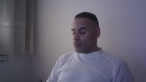 Snapshot of gioshadow chatting on 01-02-25, 01:19 gioshadow online show from 01-02-25, 01:19