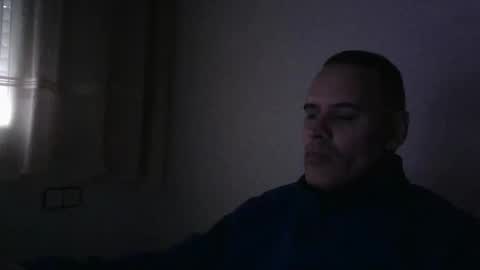 Snapshot of gioshadow chatting on 02-08-25, 10:18 gioshadow online show from 02-08-25, 10:18