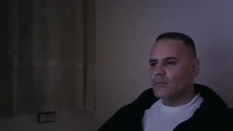 Snapshot of gioshadow chatting on 03-01-25, 06:32 gioshadow online show from 03-01-25, 06:32