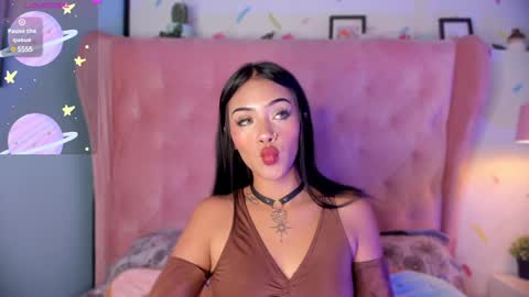 Snapshot of giovanna_oliveira chatting on 01-07-25, 08:56 Giovanna  online show from 01-07-25, 08:56