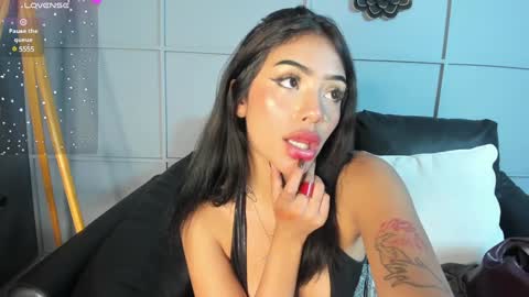 Snapshot of giovanna_oliveira chatting on 02-03-25, 05:07 Giovanna  online show from 02-03-25, 05:07