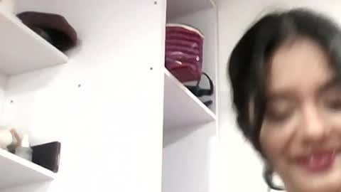 giovanna_oliveria online show from 01-06-26, 09:29