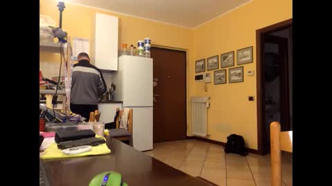 Snapshot of giovanni_1964 chatting on 10-02-25, 05:09 giovanni_1964 online show from 10-02-25, 05:09