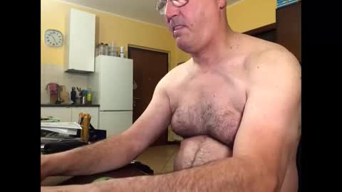 Snapshot of giovanni_1964 chatting on 05-17-26, 02:53 giovanni_1964 online show from 05-17-26, 02:53