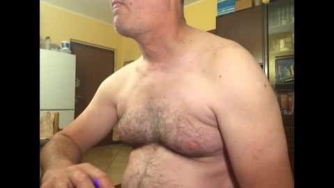 Snapshot of giovanni_1964 chatting on 06-04-26, 12:38 giovanni_1964 online show from 06-04-26, 12:38