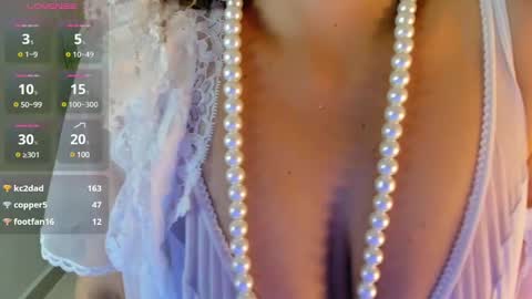 Snapshot of gipsela_gomez chatting on 02-25-25, 11:44 G I S E P L A online show from 02-25-25, 11:44