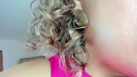 Snapshot of gipsela_gomez chatting on 03-04-25, 07:22 G I S E P L A online show from 03-04-25, 07:22
