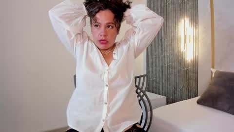 G I S E P L A online show from 01-06-26, 08:01