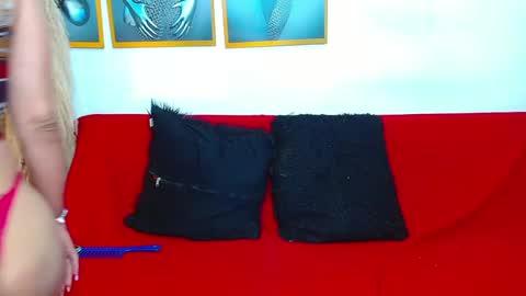 Snapshot of gipsysmitts chatting on 02-06-25, 06:35 Gipsy online show from 02-06-25, 06:35