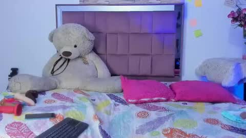 Snapshot of giralisis24 chatting on 12-17-24, 09:16 giralisis24 online show from 12-17-24, 09:16