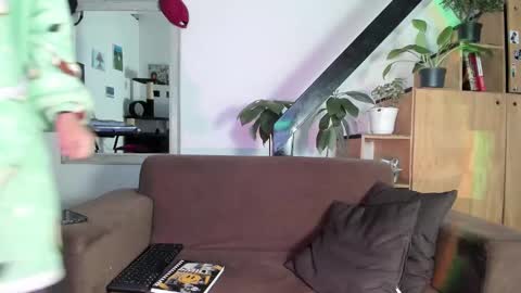 girasol1921 online show from 01-23-25, 10:11