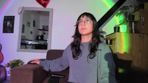 girasol1921 online show from 02-16-25, 03:15