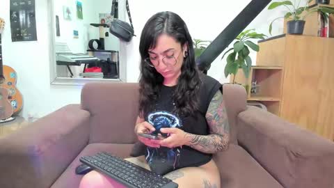 girasol1921 online show from 03-11-25, 09:48